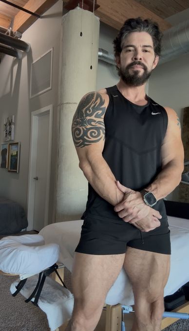 Miguel — massage therapist in Dallas, TX