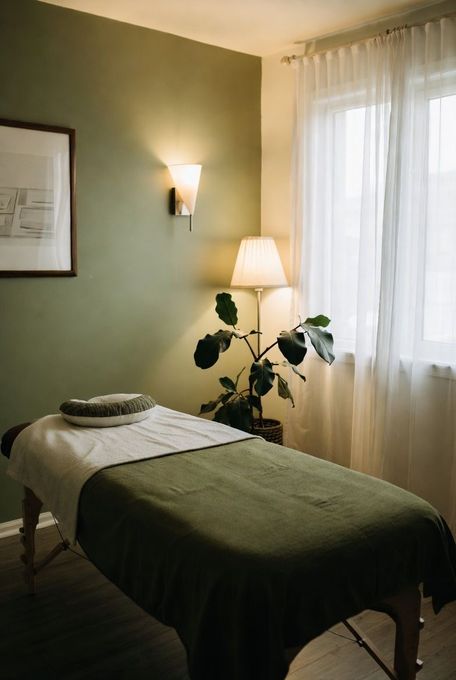 Todd — massage therapist in Los Angeles, CA
