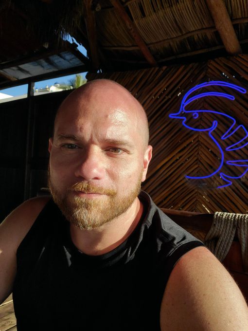 Junior — massage therapist in Auburn, WA