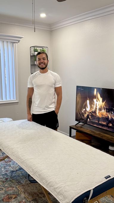 Santos — massage therapist in Los Angeles, CA
