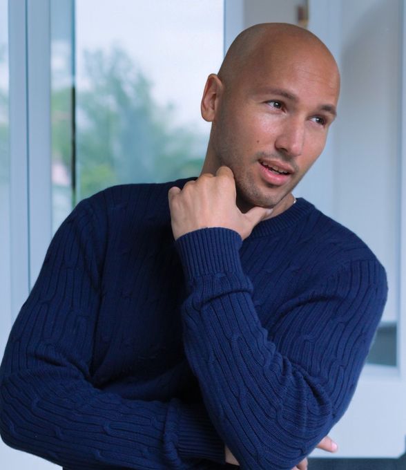 Sebastian — massage therapist in Miami, FL