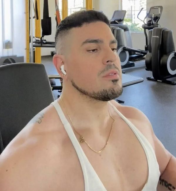 Niko — massage therapist in San Diego, CA