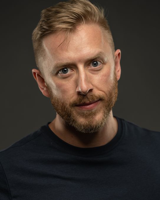 Liam — massage therapist in Chicago, IL