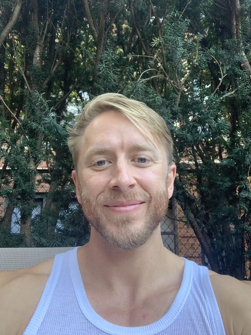 Liam — massage therapist in Chicago, IL
