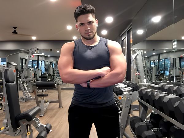 King — massage therapist in Miami, FL