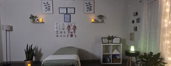 Garrett — massage therapist in Vinings, GA